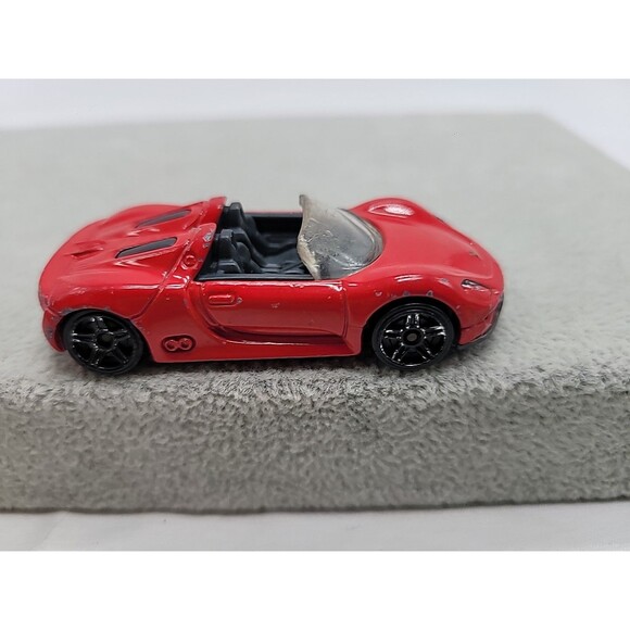 Hot Wheels Porsche 918 Spyder X1615  Red Die Cast Car 1:64 2012 - Picture 1 of 16